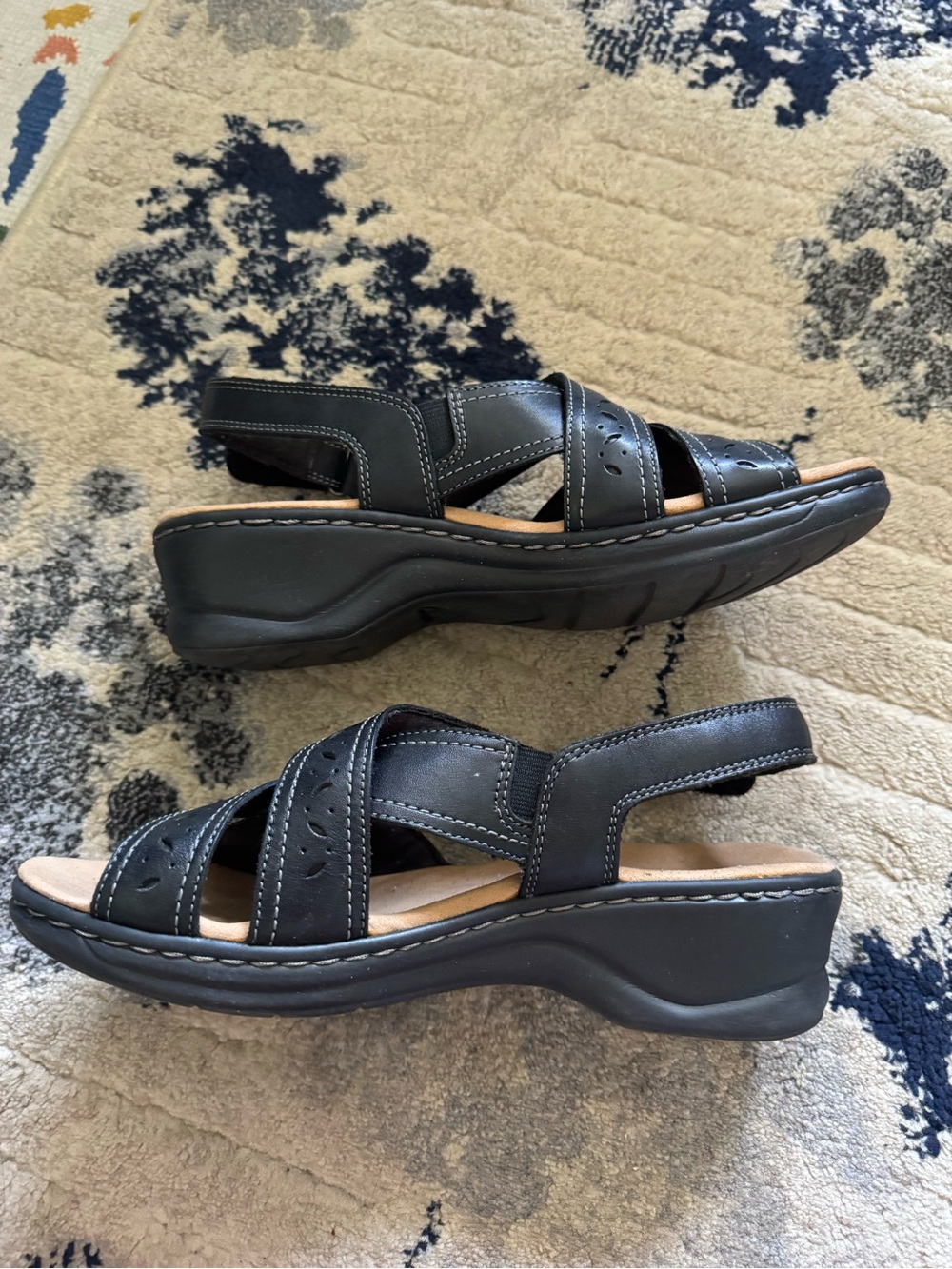 Clarks Black Leather Cross-Strap Slingback Sandals - Picture 2 of 4